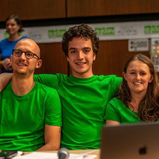 Richard Kempert, Stefan Minnich und Sunnyi Mews (v.l.n.r.) bei ihrer Verabschiedung aus der Bundesjugendleitung, Foto: JDAV/Silvan Metz