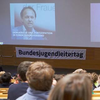 Impulsvortrag per Skype von Markus Pausch, Foto: JDAV/Ben Spengler