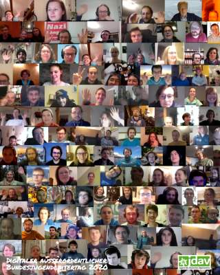 Collage aus vielen Video-Chat-Fenstern mit Menschen, die winken und lächeln, beim Digitalen außerordentlichen Bundesjugendleitertag 2020.