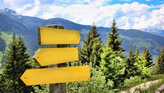 wegweiser-leer-signpost-gd95d8e6b3_1920_id100612.jpg
